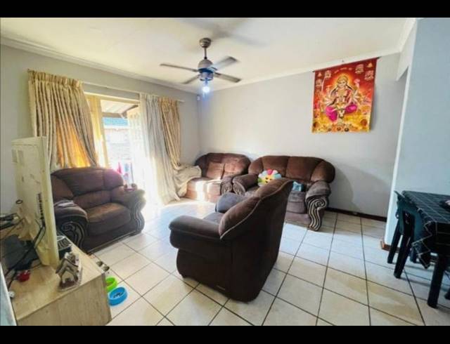 2 BEDROOM TOWNHOUSE FOR SALE IN MEER EN SEE